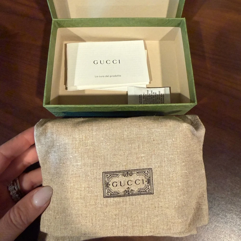 Gucci Beige and Green Box Set - Picture 4 of 6